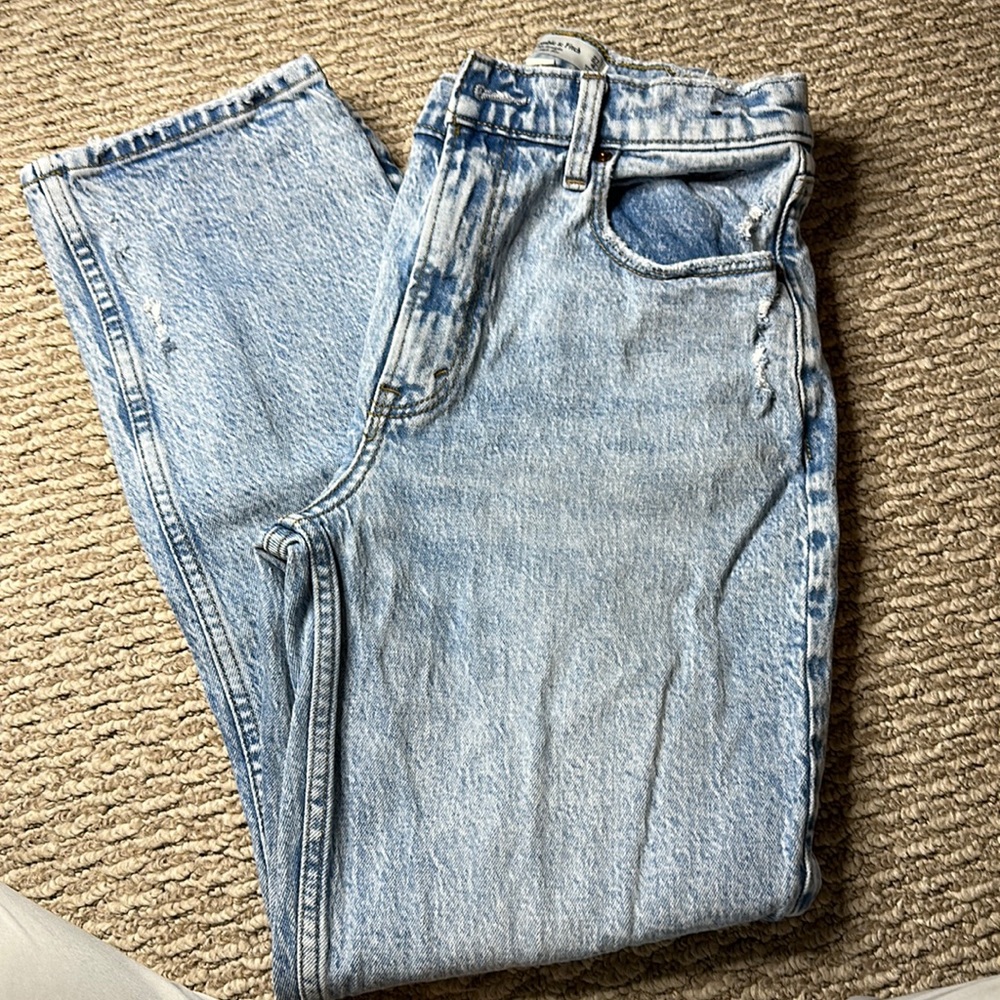 A&F 90s Straight Jeans